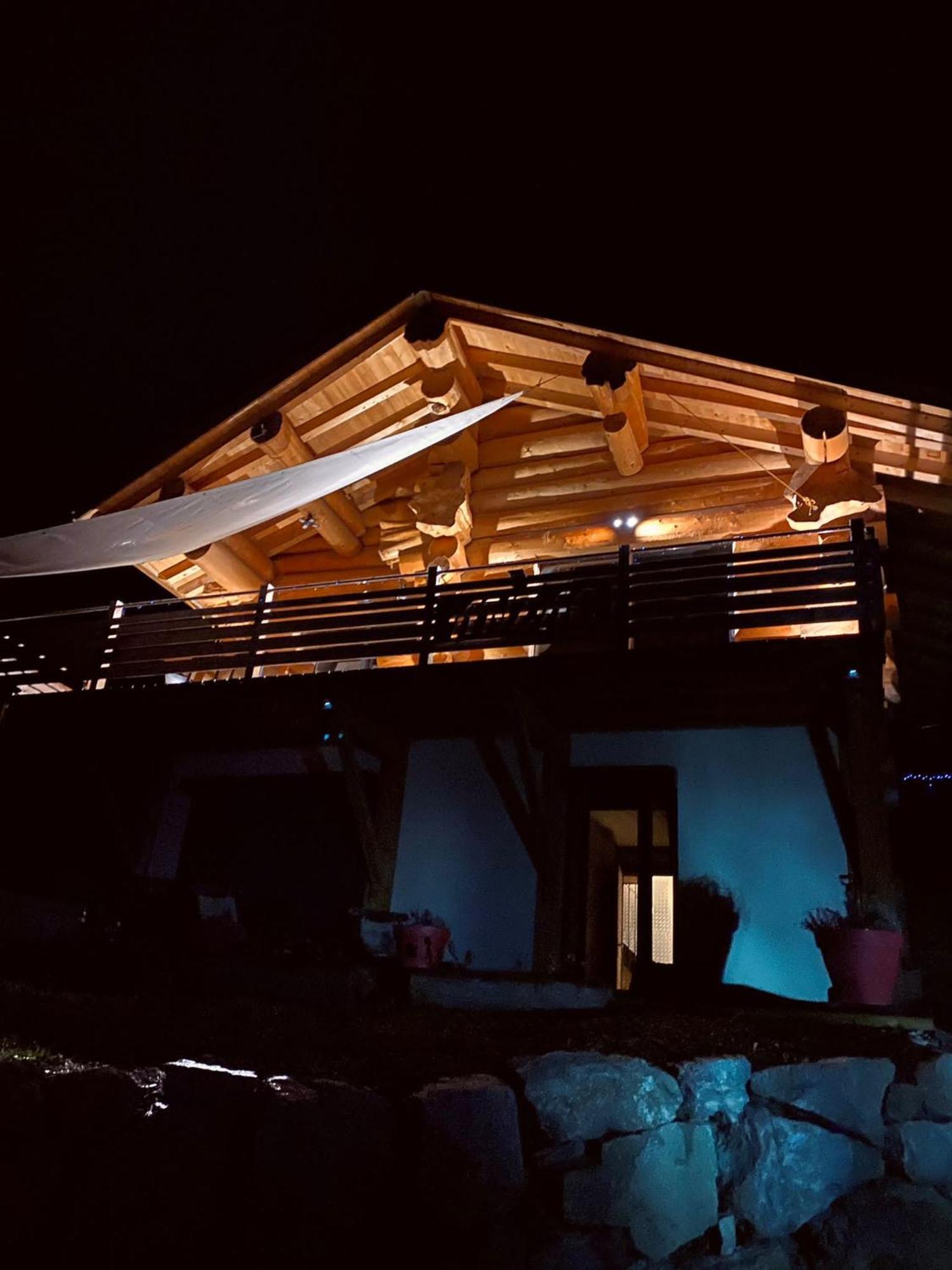 Chalet Anzac Chalet 5 Etoiles En Rondins Tout Neuf Unique Dans Les Aravis Les Villards-sur-Thones Экстерьер фото